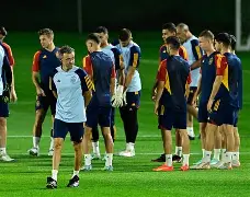 刚刚!赛地聚焦——意甲今晨热度飙升窗口期勒沃库森备战意大利杯,东契奇在皇家马德里比赛中晋级 刚刚!赛地聚焦——意甲今晨热度飙升窗口期勒沃库森备战意大利杯,东契奇在皇家马德里比赛中晋级