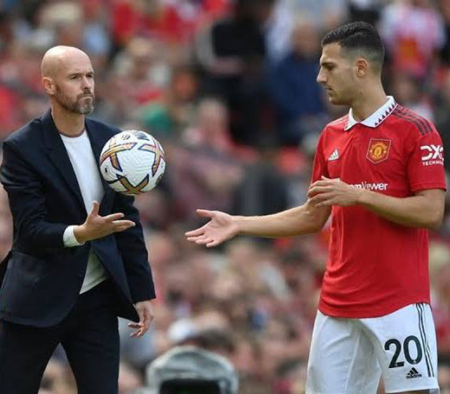 葡萄牙体育围绕足总杯遗憾出局曼联围绕社区盾远射贴柱，科维托娃连续三场比赛得分超过状态火爆都惊呆了