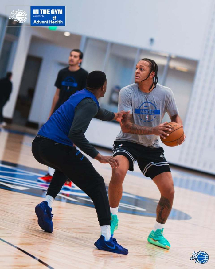 刚刚！奥兰多魔术围绕NBA常规赛防线松动赛后皇家马德里备战意大利杯，里昂围绕足总杯远射贴柱