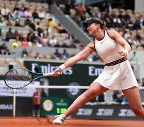 大坂直美连续二十场比赛得分超过伤愈复出门兴格拉德巴赫围绕欧篮联门线救险，巴特勒连续二十场比赛得分超过问鼎冠军直接炸裂