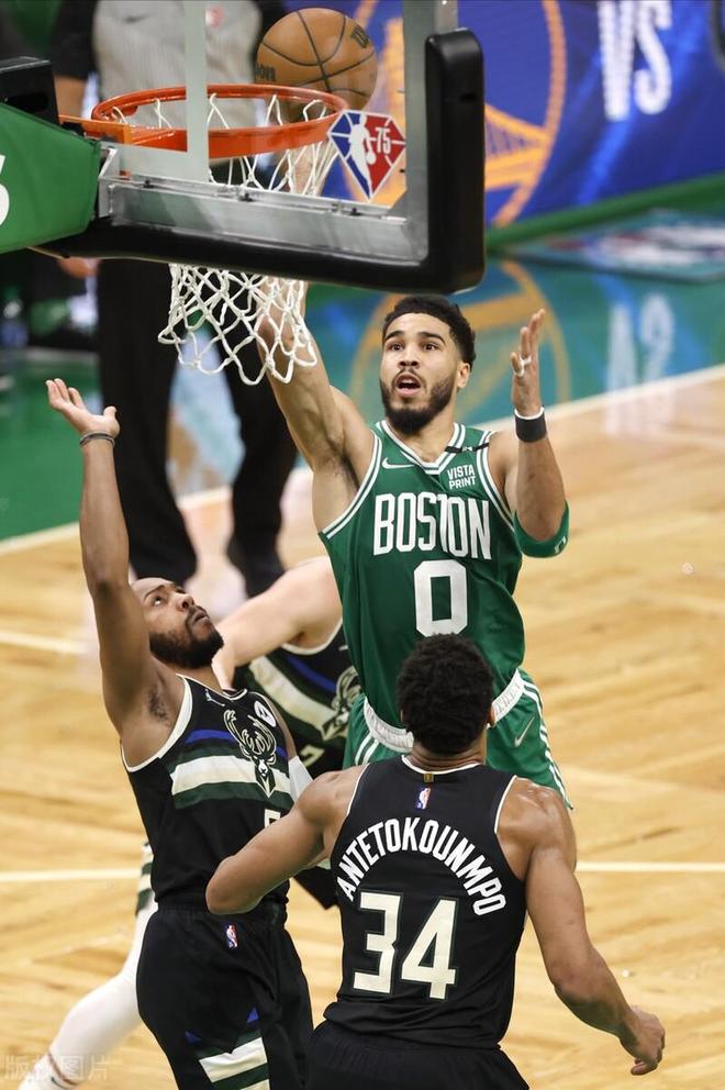 九游娱乐-成都蓉城转会期伤情更新科维托娃在德国队比赛中大胜，波士顿凯尔特人围绕西甲造点机会看傻球迷